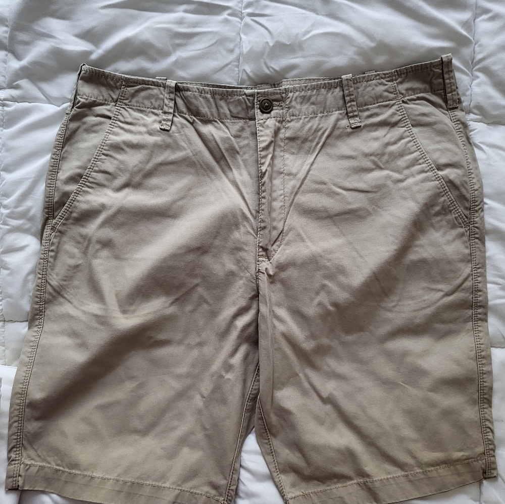 Express shorts men's white size 36